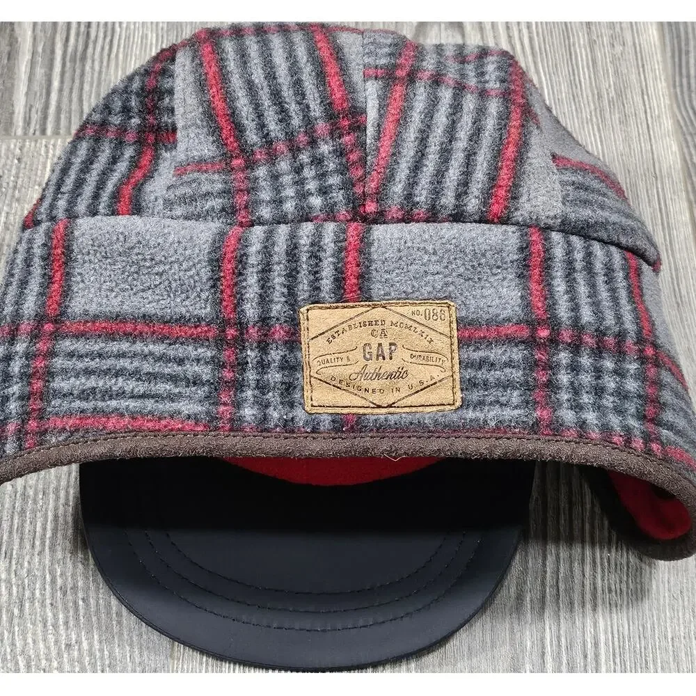 GAPKIDS PLAID TRAPPER HAT – S/M – RED FLEECE LINED – EAR FLAPS – WINTER CAP